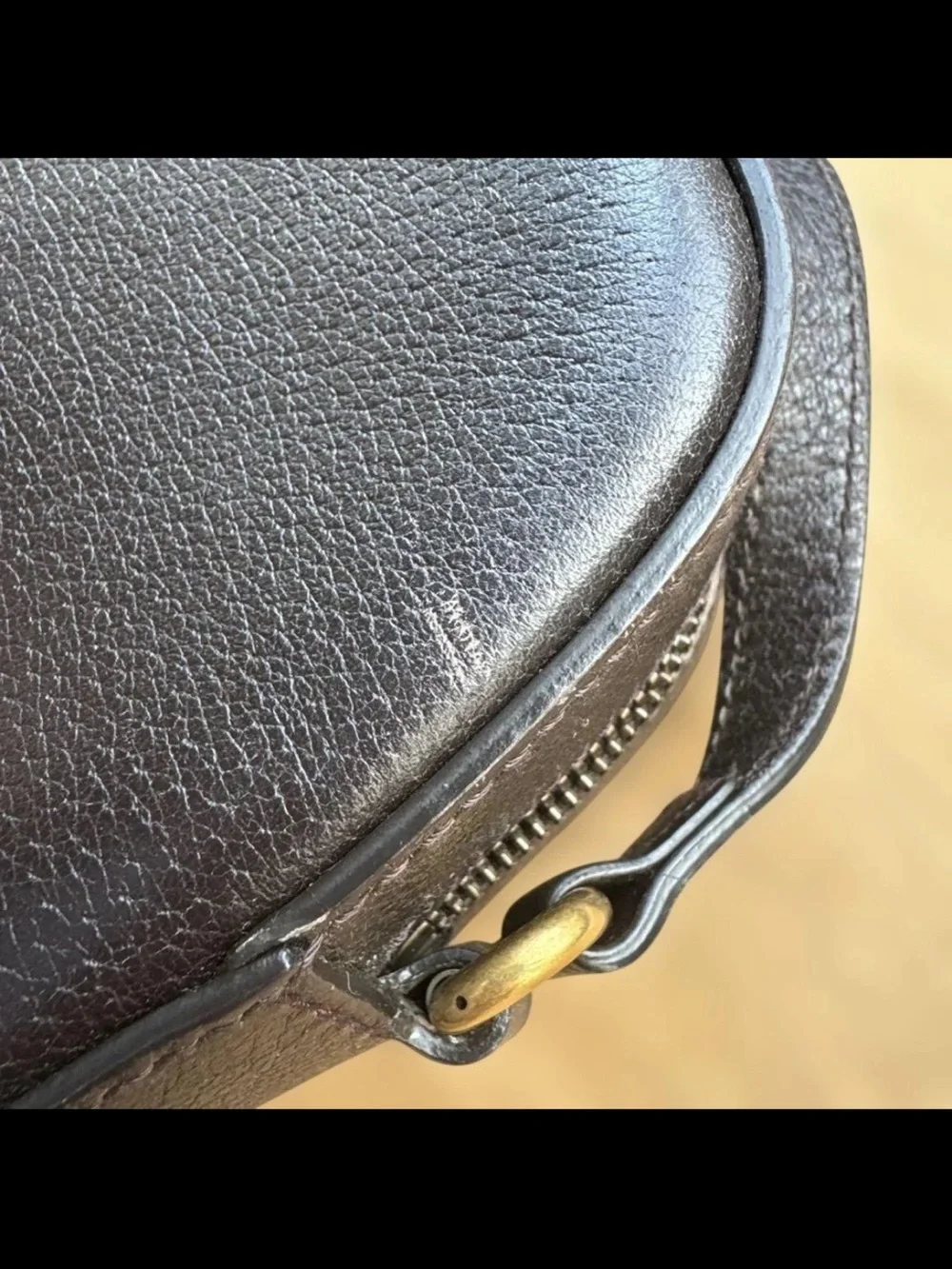 Gucci Brown Leather Interior Tag with Cream Canvas